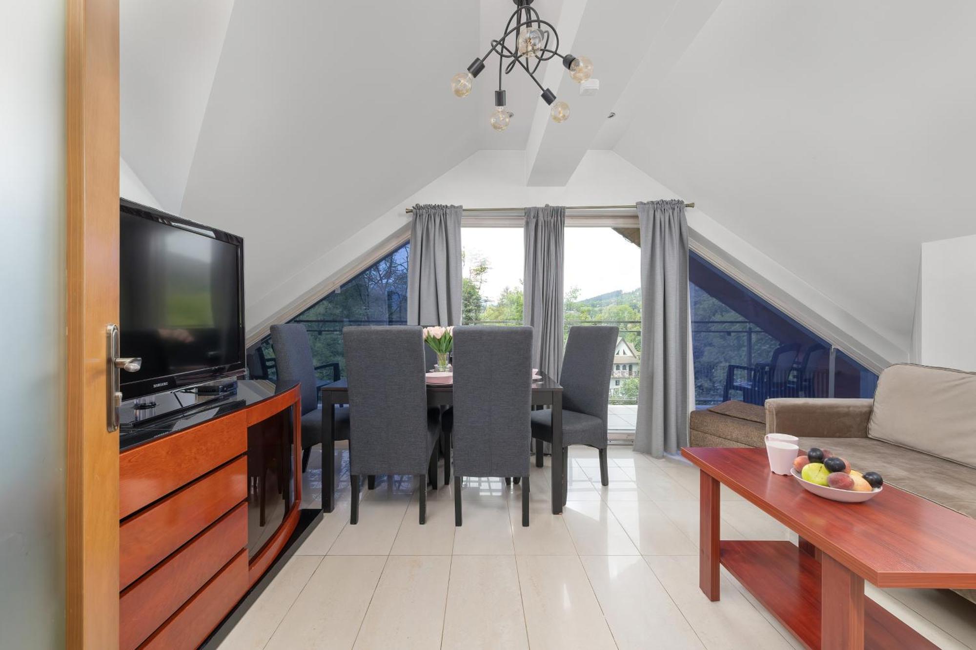 Apartament Przestronne W Zakopanem Z Trzema Sypialniami I Parkingiem By Renters Zakopane