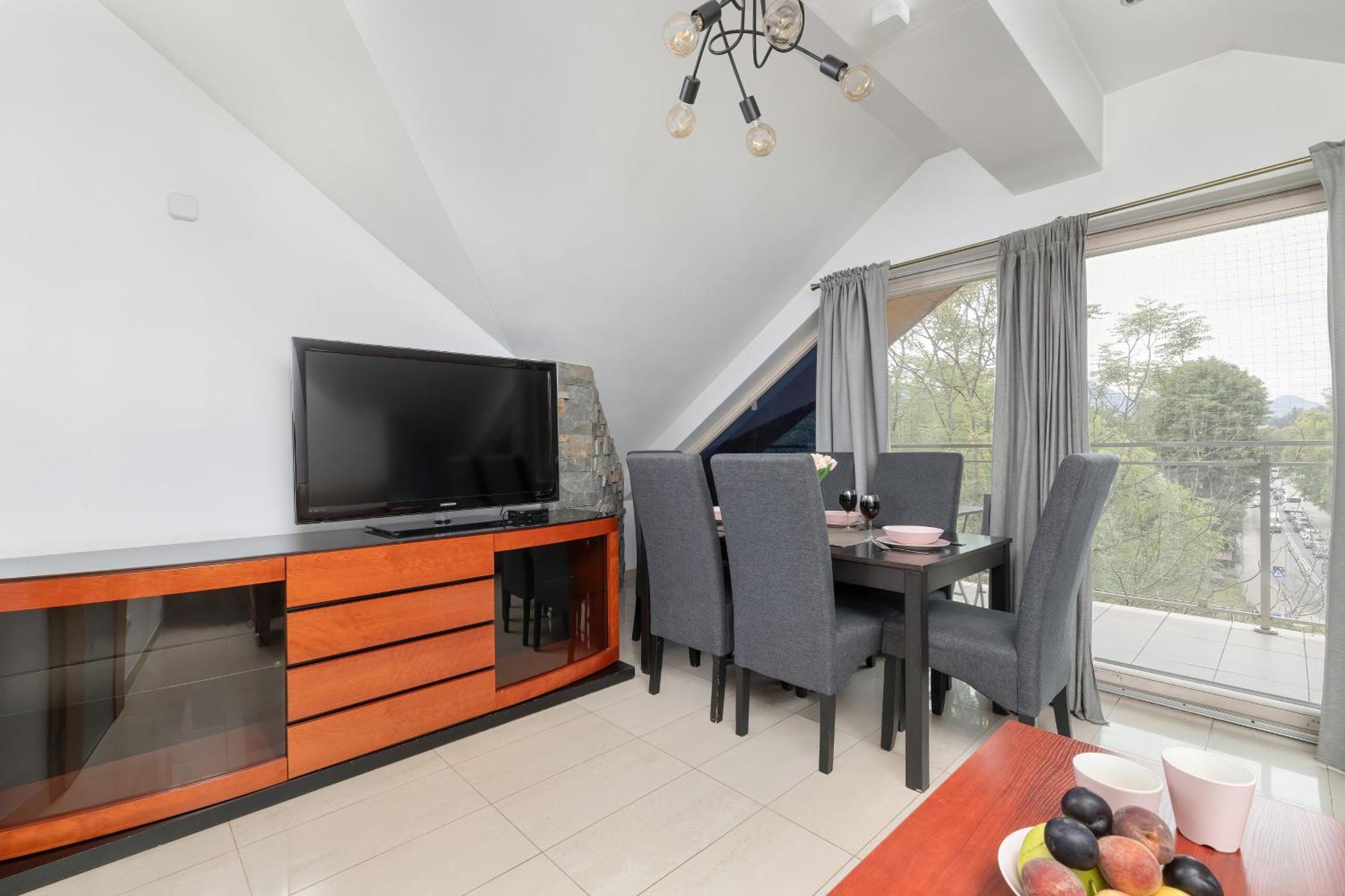 Przestronne W Zakopanem Z Trzema Sypialniami I Parkingiem By Renters Apartament