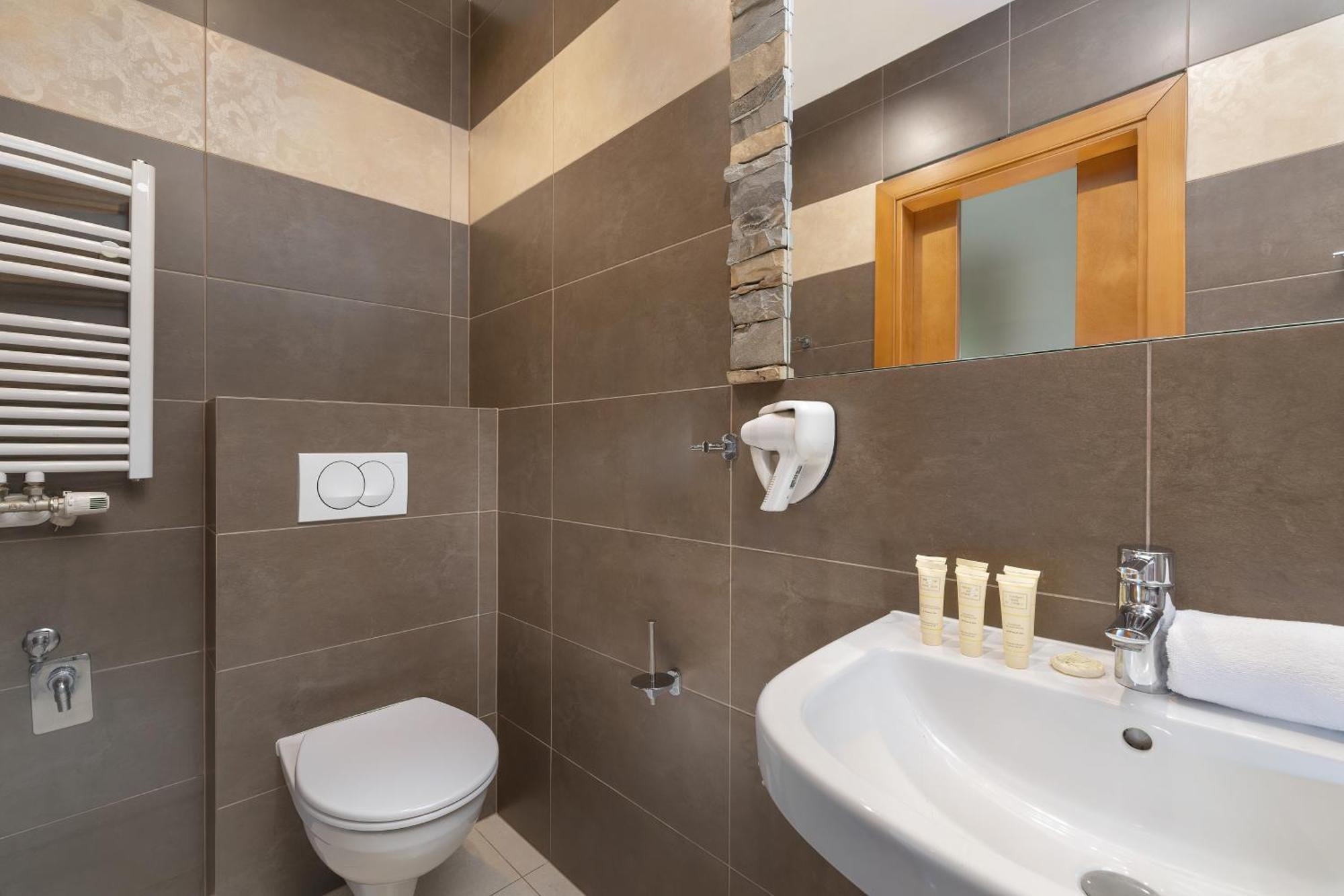 Apartament Przestronne W Zakopanem Z Trzema Sypialniami I Parkingiem By Renters Zakopane