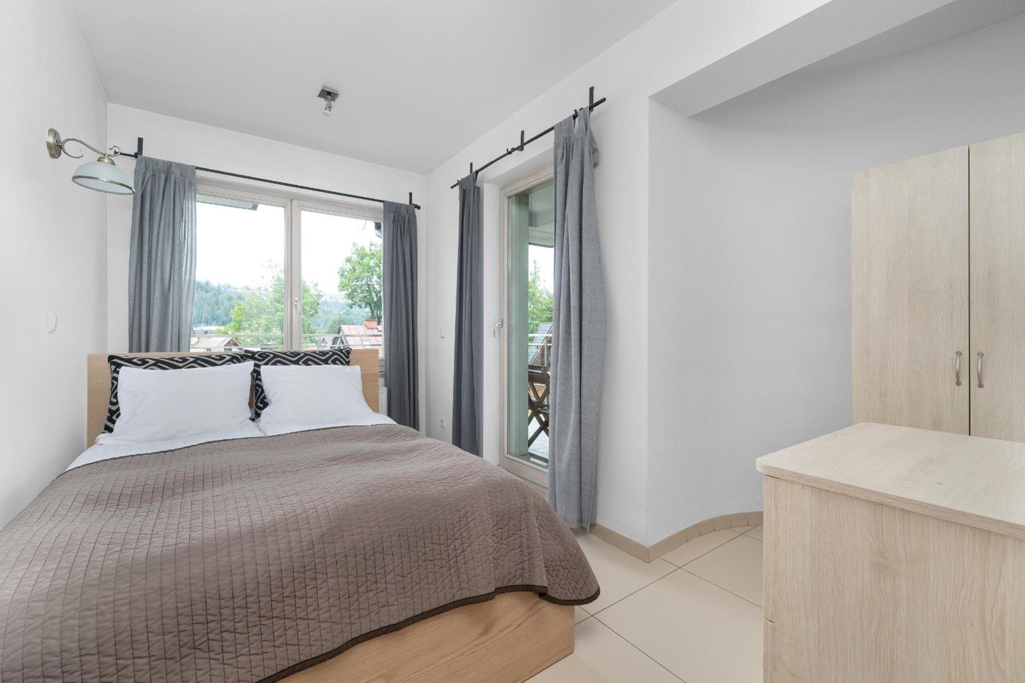 Apartament Przestronne W Zakopanem Z Trzema Sypialniami I Parkingiem By Renters Zakopane